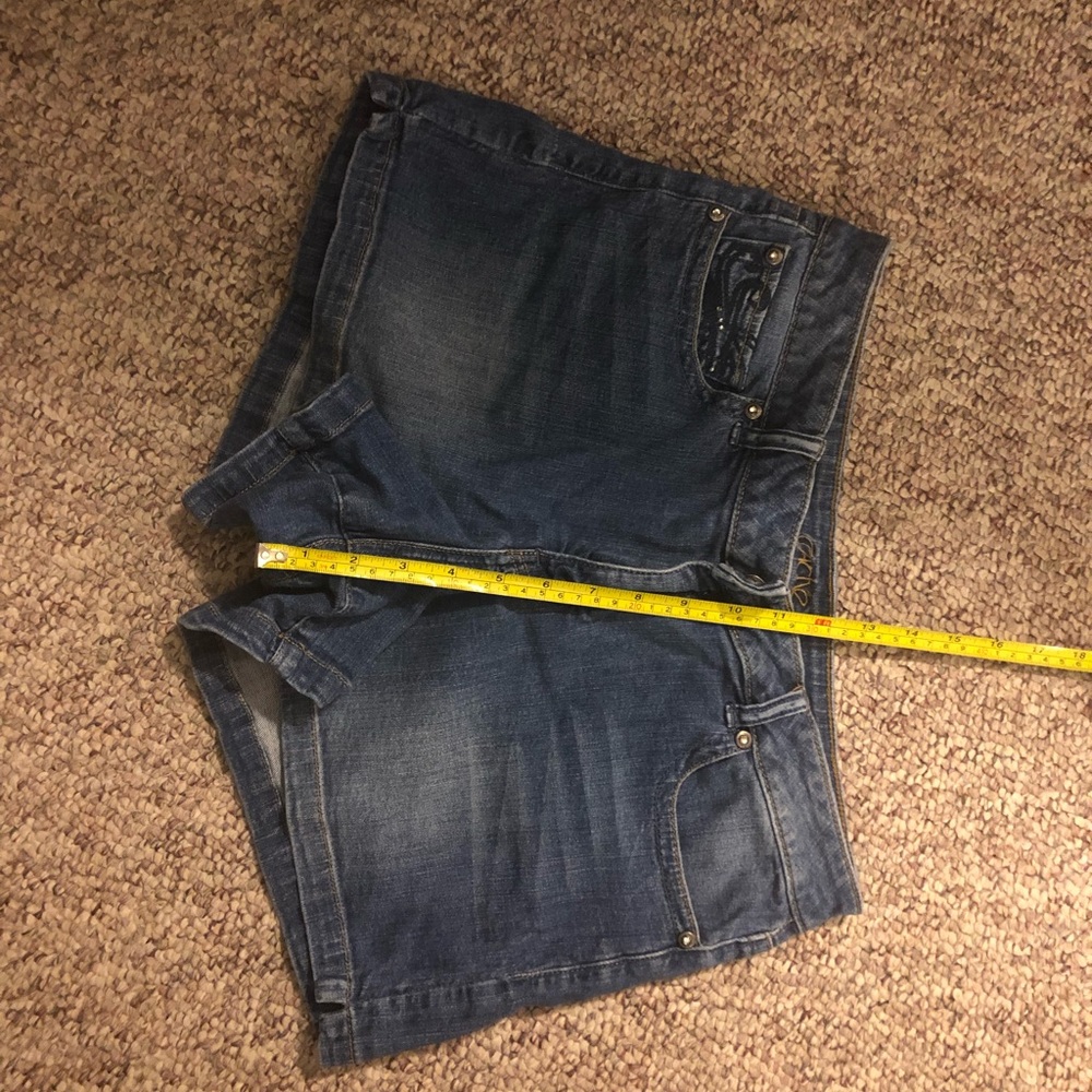Cache jean shorts- mid rise- size 12- bling!